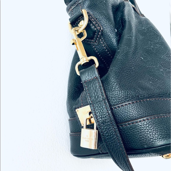 Louis Vuitton Black Leather Monogram Mahina Stellar PM Handbag - Picture 4 of 14